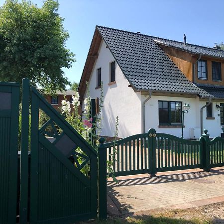 Haus Hugo Zingst Apartment Екстериор снимка